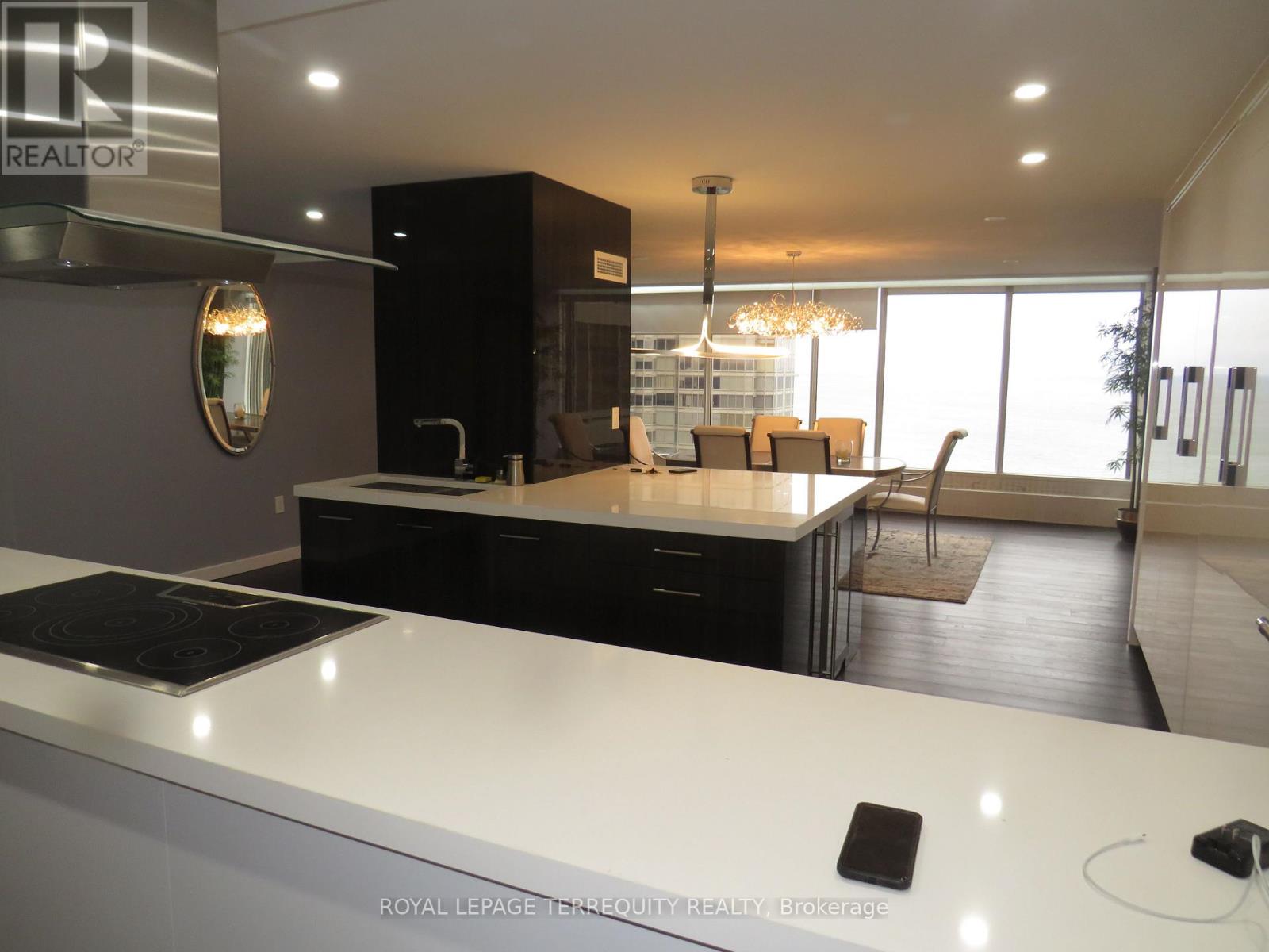 3305 - 2045 Lake Shore Boulevard W, Toronto, Ontario  M8V 2Z6 - Photo 48 - W12509564