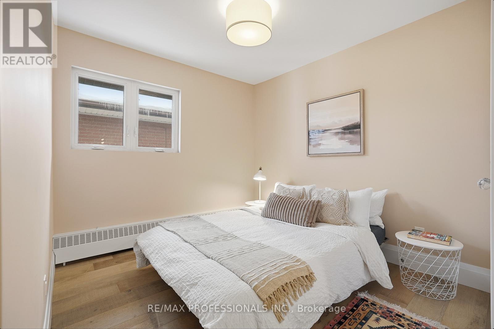 18 Treeview Drive, Toronto, Ontario  M8W 4B9 - Photo 27 - W12737740