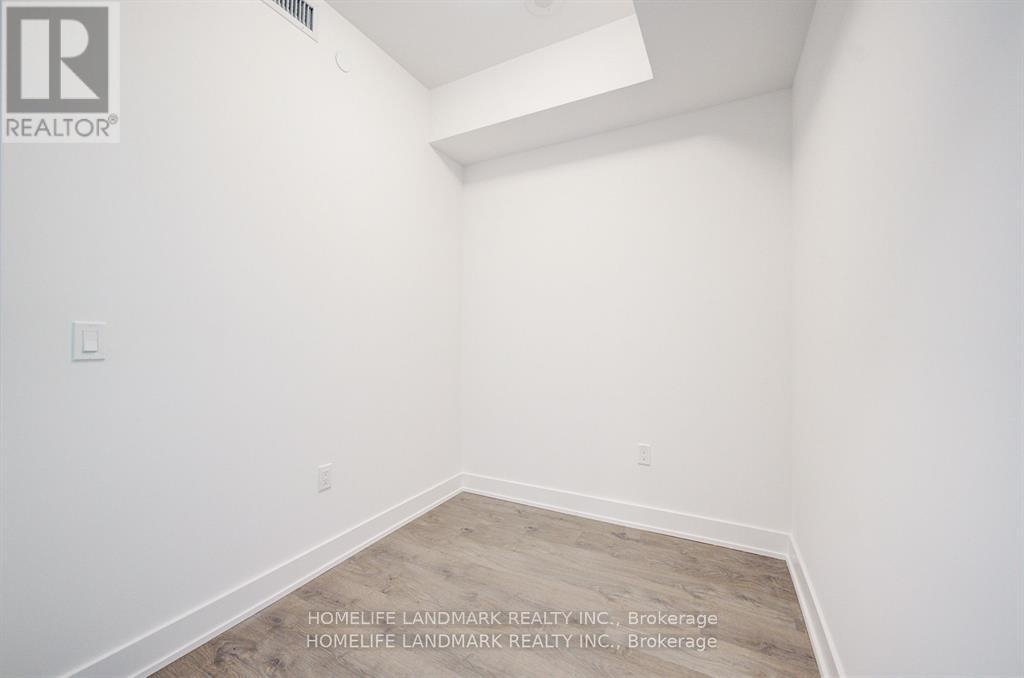 313 - 2333 Khalsa Gate, Oakville, Ontario  L6M 5R6 - Photo 4 - W12737748