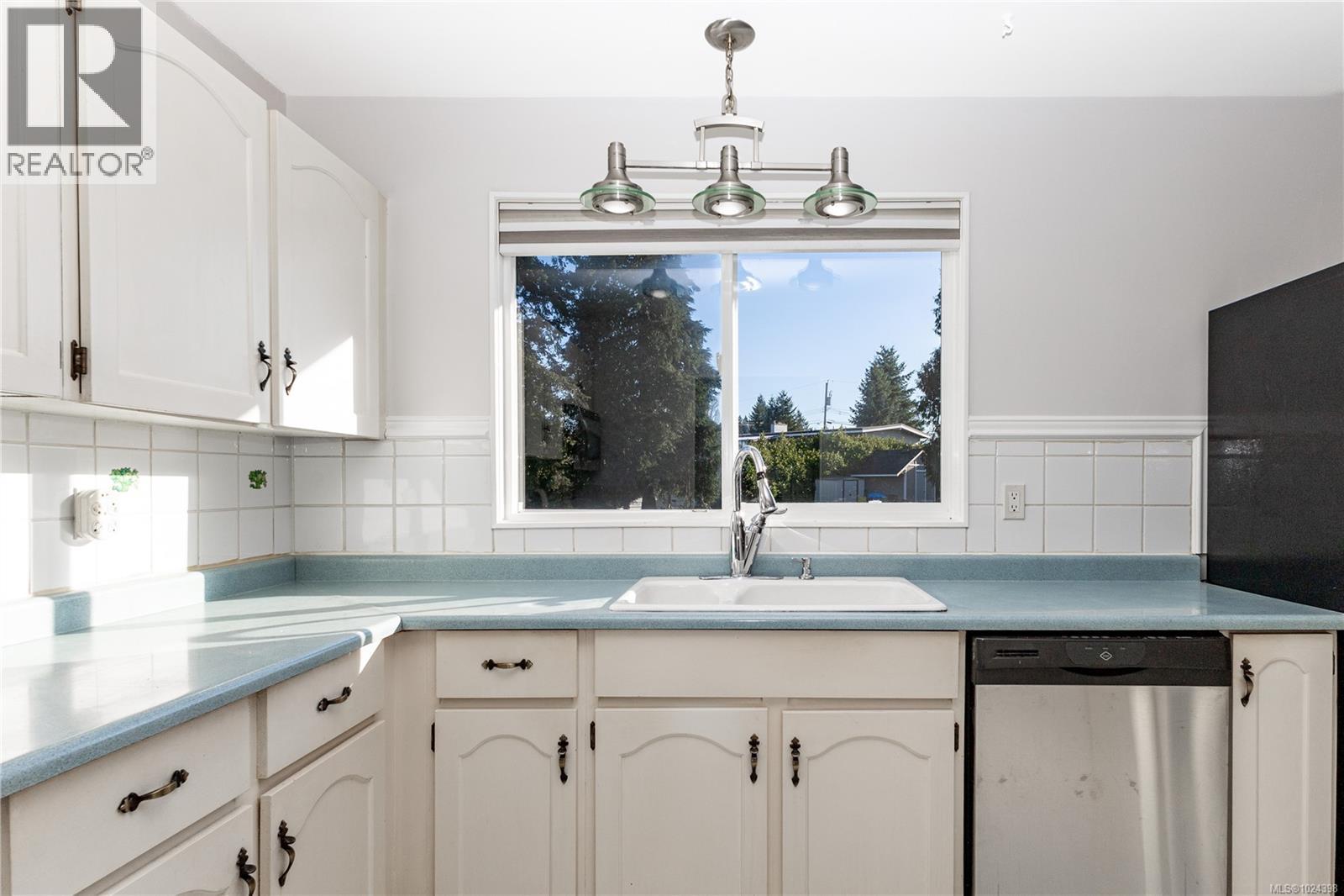 691 Victoria Cres, Campbell River, British Columbia  V9W 3Y3 - Photo 15 - 1024398