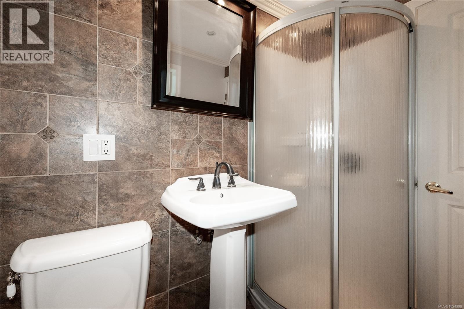 691 Victoria Cres, Campbell River, British Columbia  V9W 3Y3 - Photo 34 - 1024398