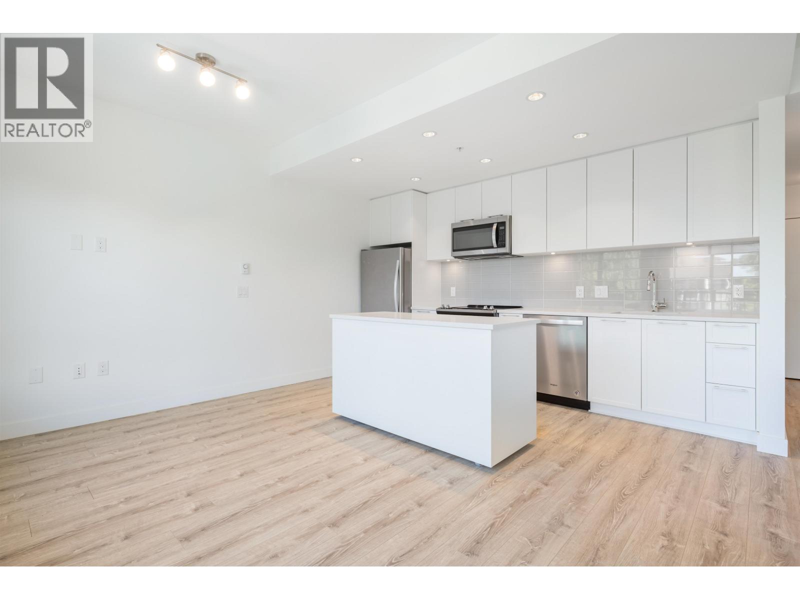 407 2382 Atkins Avenue, Port Coquitlam, British Columbia  V3C 0G7 - Photo 5 - R3084464