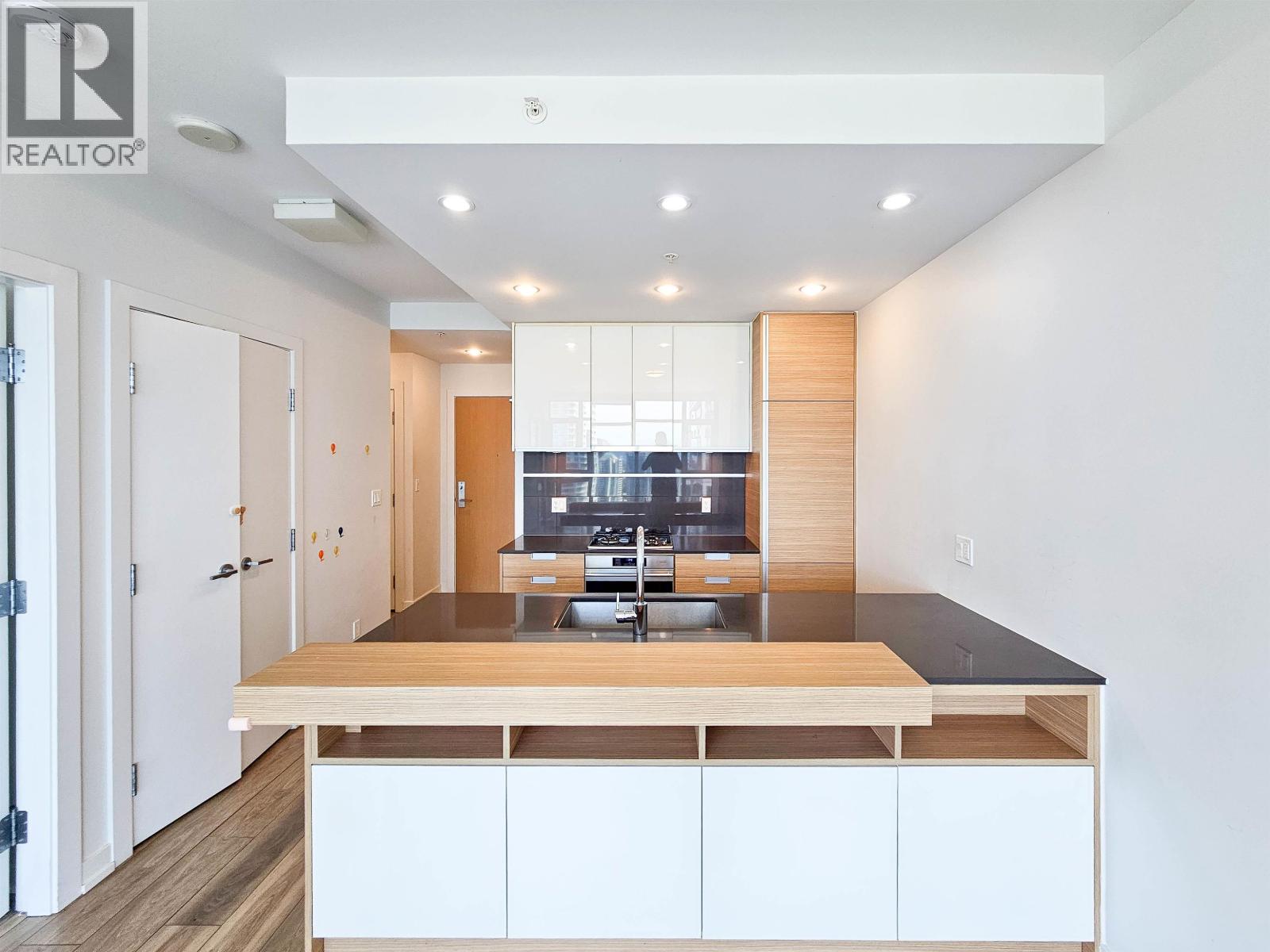 2602 4688 Kingsway, Burnaby, British Columbia  V5H 0E9 - Photo 2 - R3033600