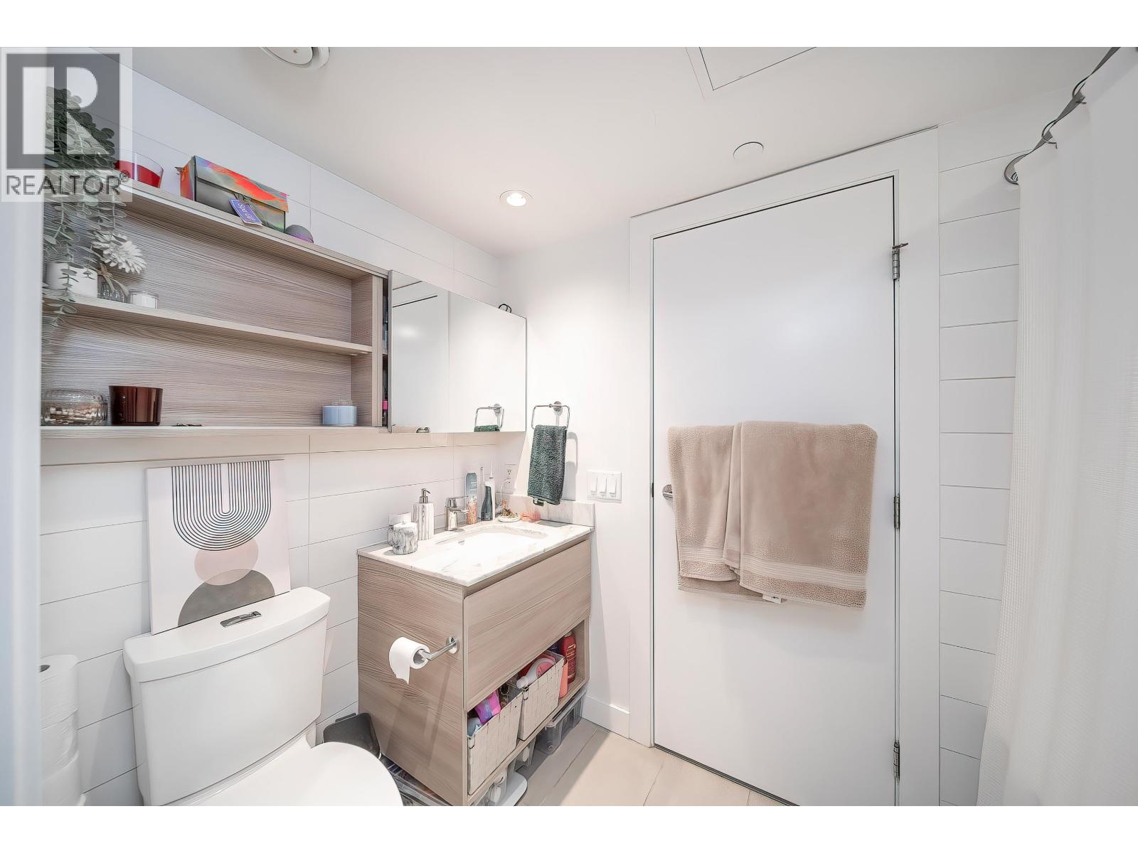 710 988 Quayside Drive, New Westminster, British Columbia  V3M 0L5 - Photo 9 - R3084277