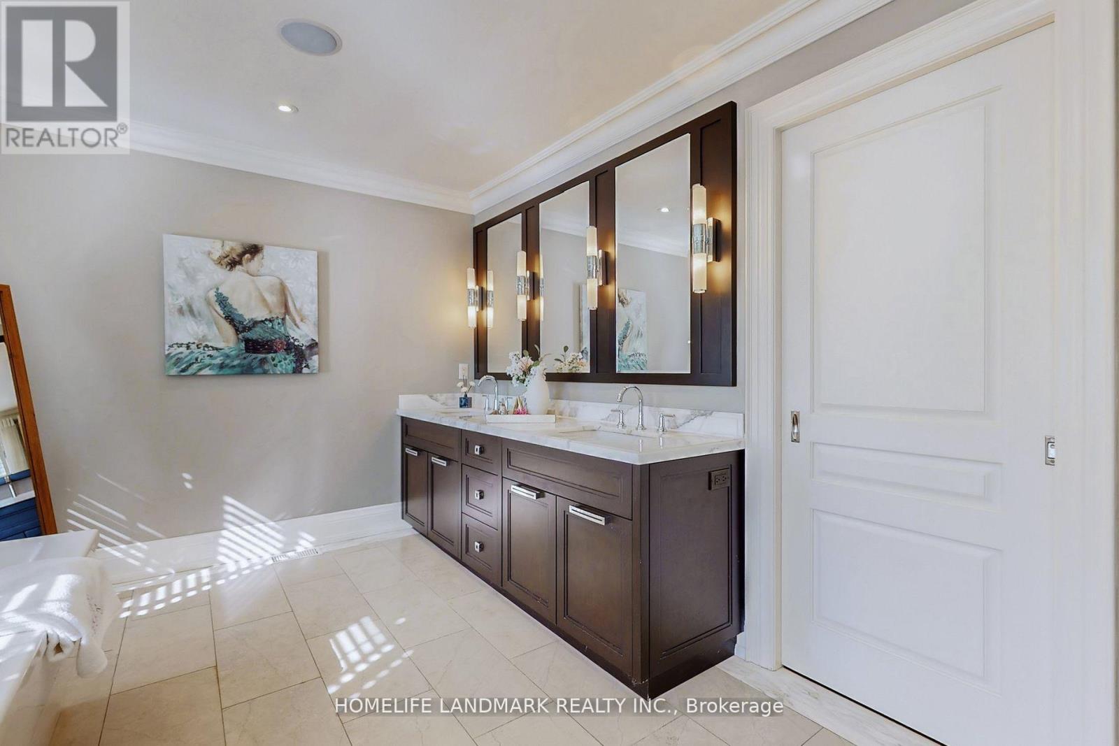 30 Bobwhite Crescent, Toronto, Ontario  M2L 2E1 - Photo 23 - C12737752