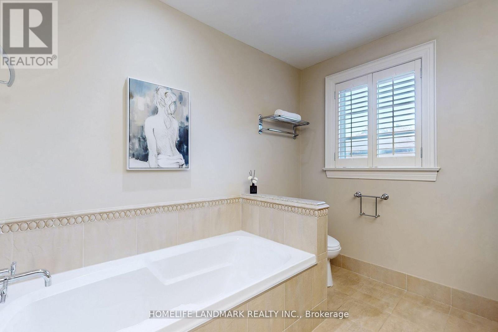 30 Bobwhite Crescent, Toronto, Ontario  M2L 2E1 - Photo 37 - C12737752