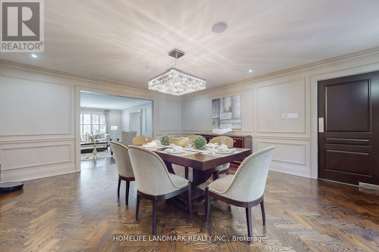 30 Bobwhite Crescent, Toronto, Ontario  M2L 2E1 - Photo 8 - C12737752