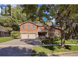 30 BOBWHITE CRESCENT, Toronto, Ontario