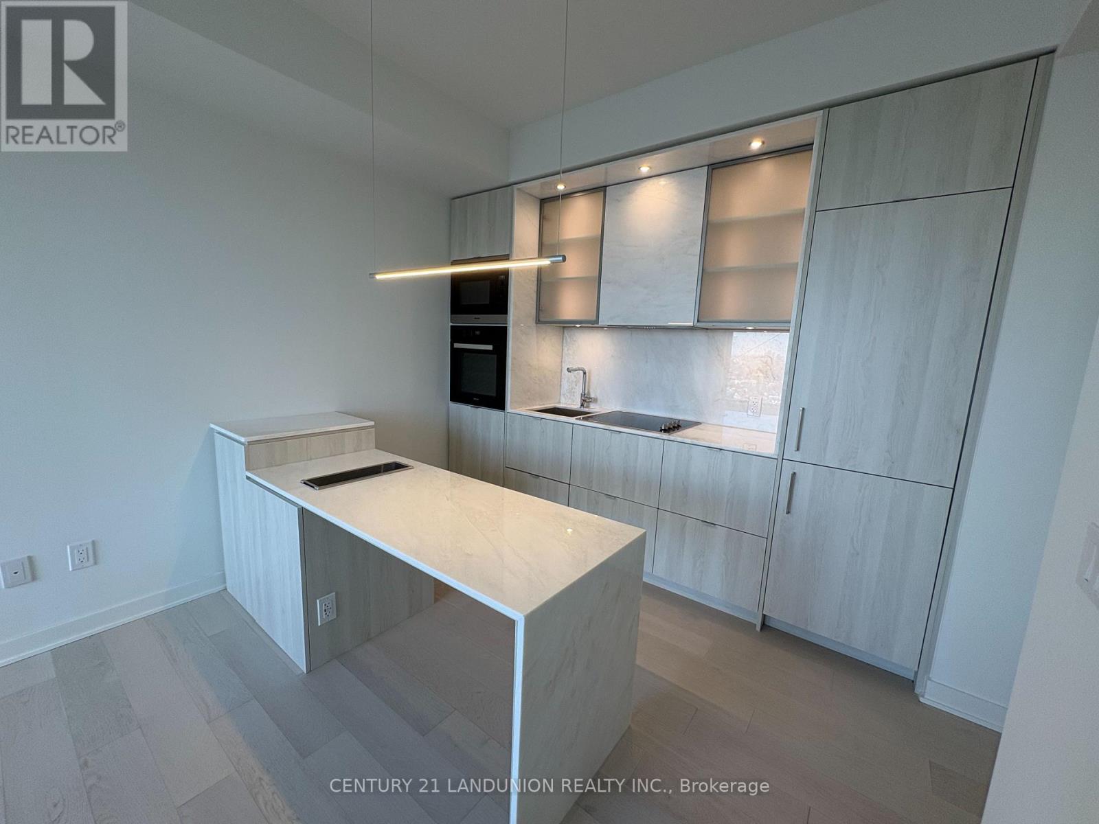 2213 - 11 Yorkville Avenue, Toronto, Ontario  M4W 0B7 - Photo 10 - C12737754