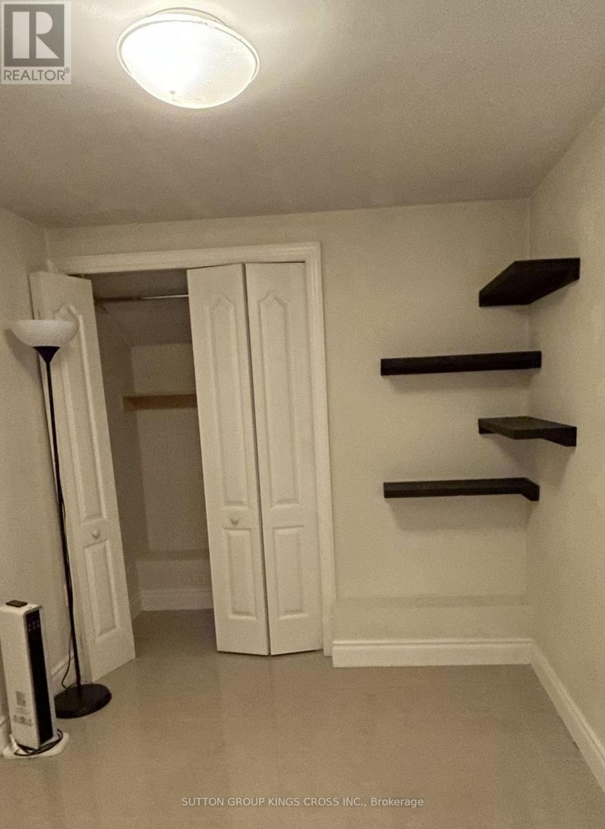 Lower 2 - 20 Hazelglen Avenue, Toronto, Ontario  M2R 1R7 - Photo 12 - C12737762