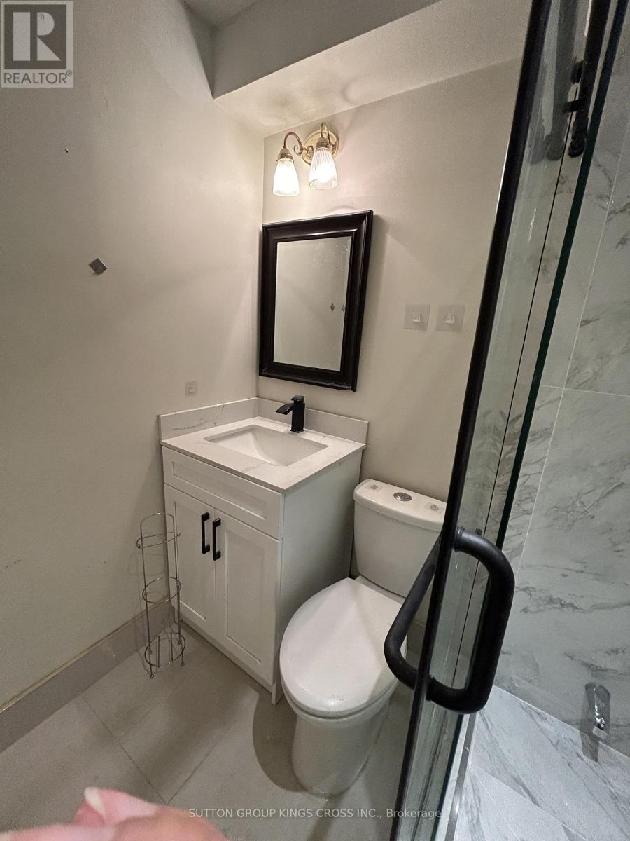 Lower 2 - 20 Hazelglen Avenue, Toronto, Ontario  M2R 1R7 - Photo 7 - C12737762