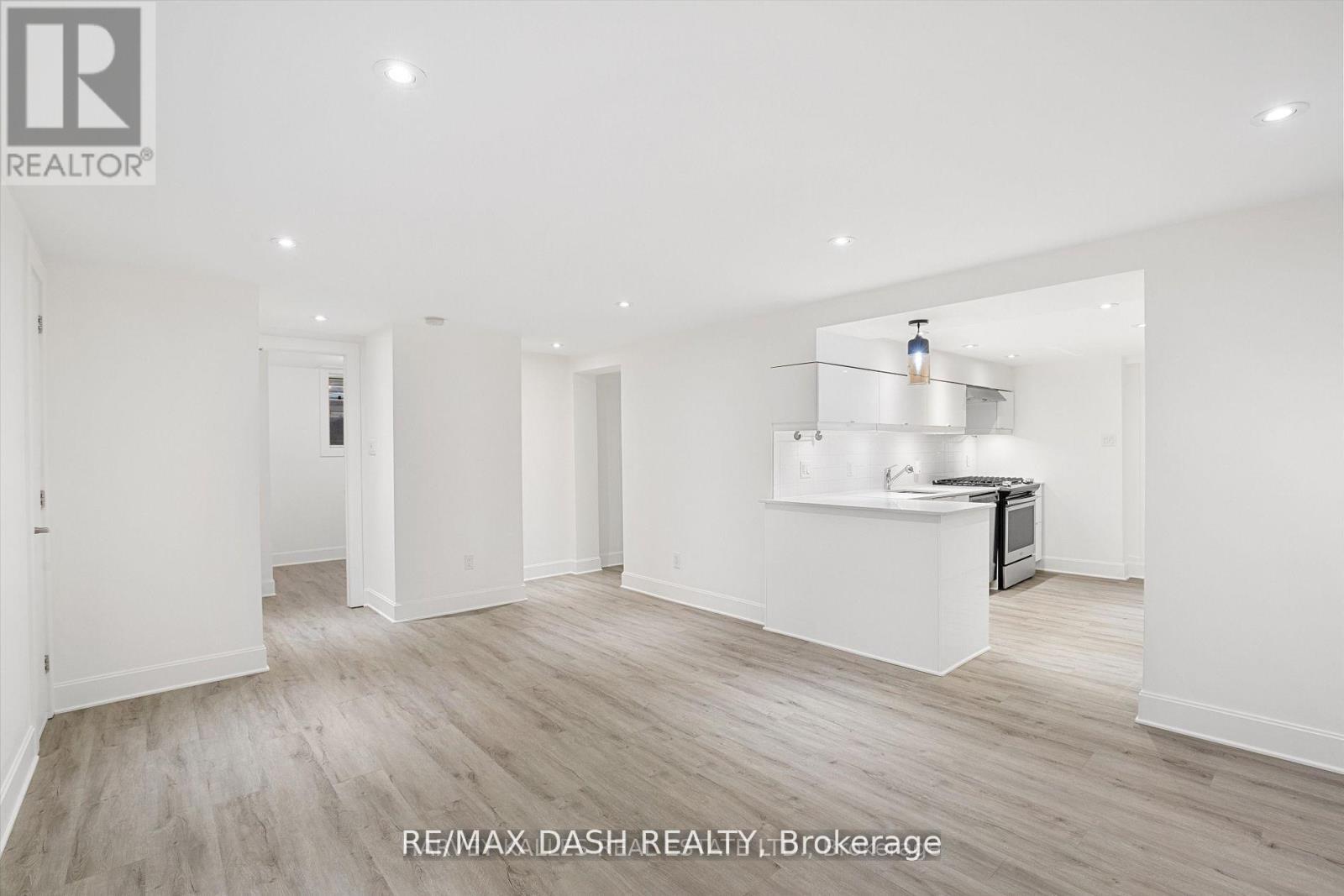 1 - 263 BOSTON AVENUE, Toronto, Ontario