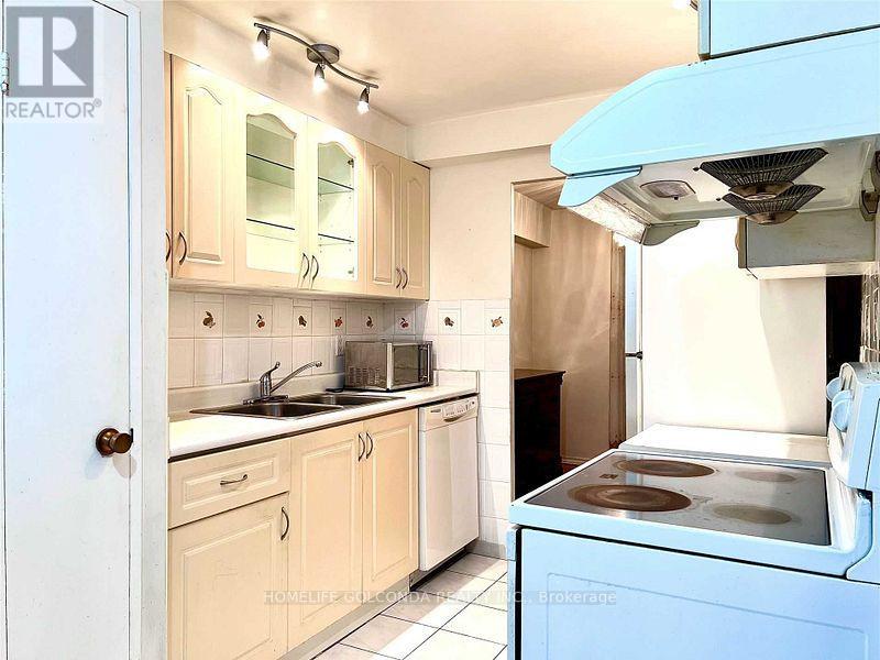 1004 - 2721 Victoria Park Avenue, Toronto, Ontario  M1T 3N6 - Photo 12 - E12737764