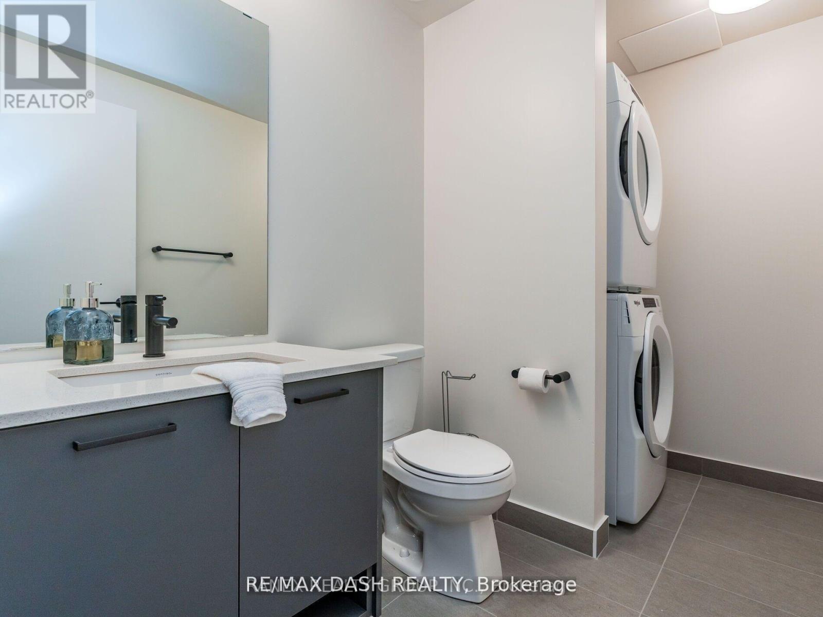 723 - 2300 St. Clair Avenue W, Toronto, Ontario  M6N 1K8 - Photo 22 - W12737756