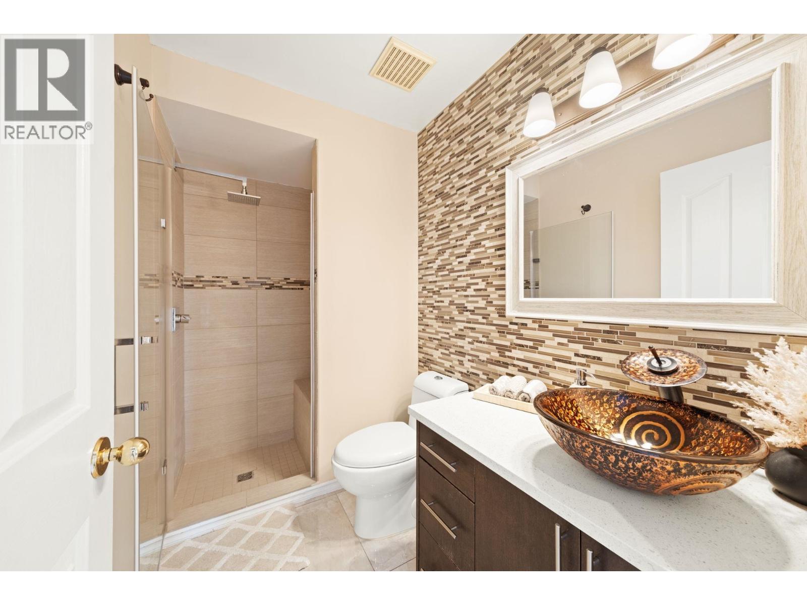 2258 Sorrento Drive, Coquitlam, British Columbia  V3K 6P4 - Photo 18 - R3070195