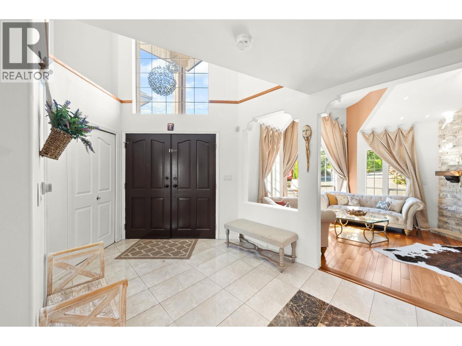 2258 Sorrento Drive, Coquitlam, British Columbia  V3K 6P4 - Photo 5 - R3070195