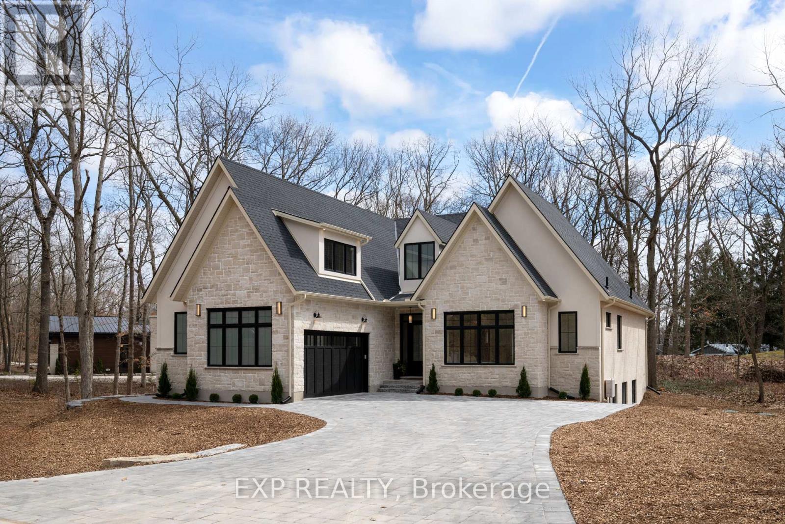 7 SULLIVAN STREET, South Huron, Ontario