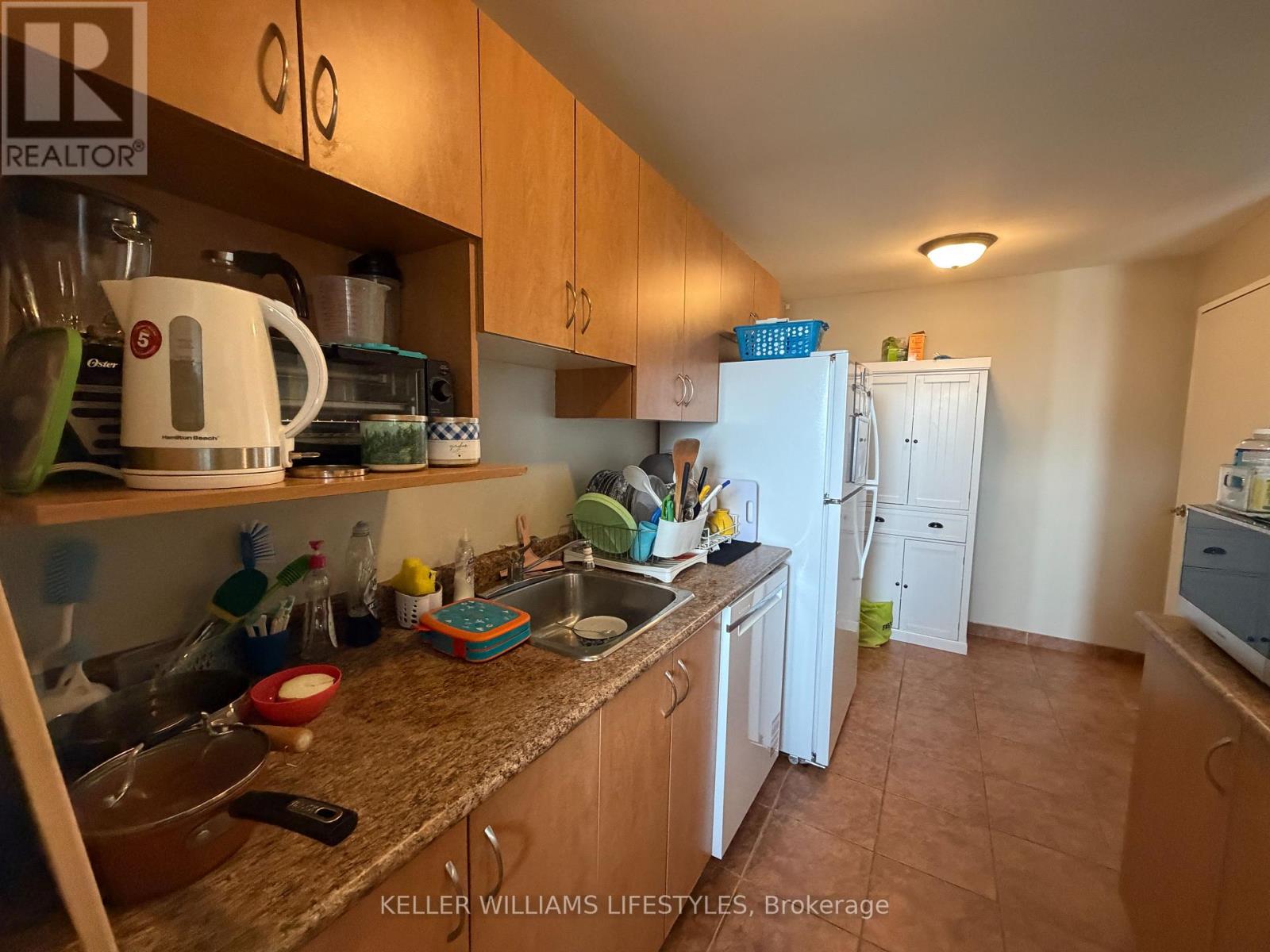 1002 - 931 Wonderland Road S, London South, Ontario  N6K 2X6 - Photo 12 - X12737796