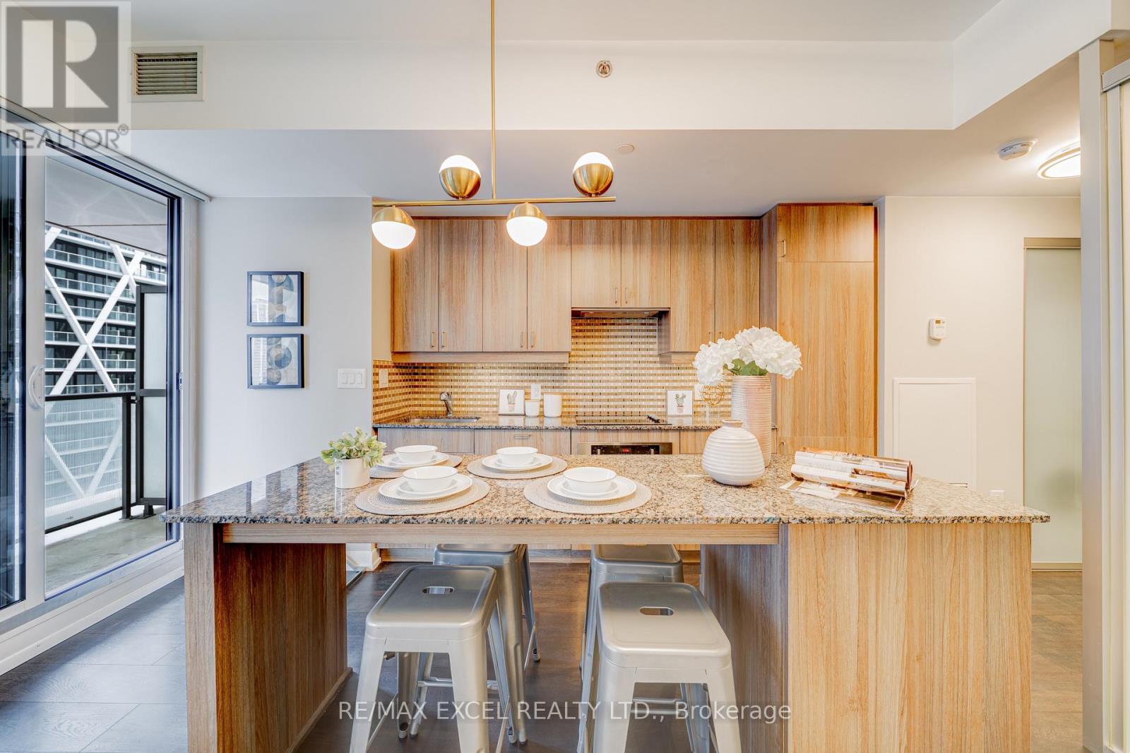 1705 - 426 University Avenue, Toronto, Ontario M5G 1S9 - Photo 24 - C12737772