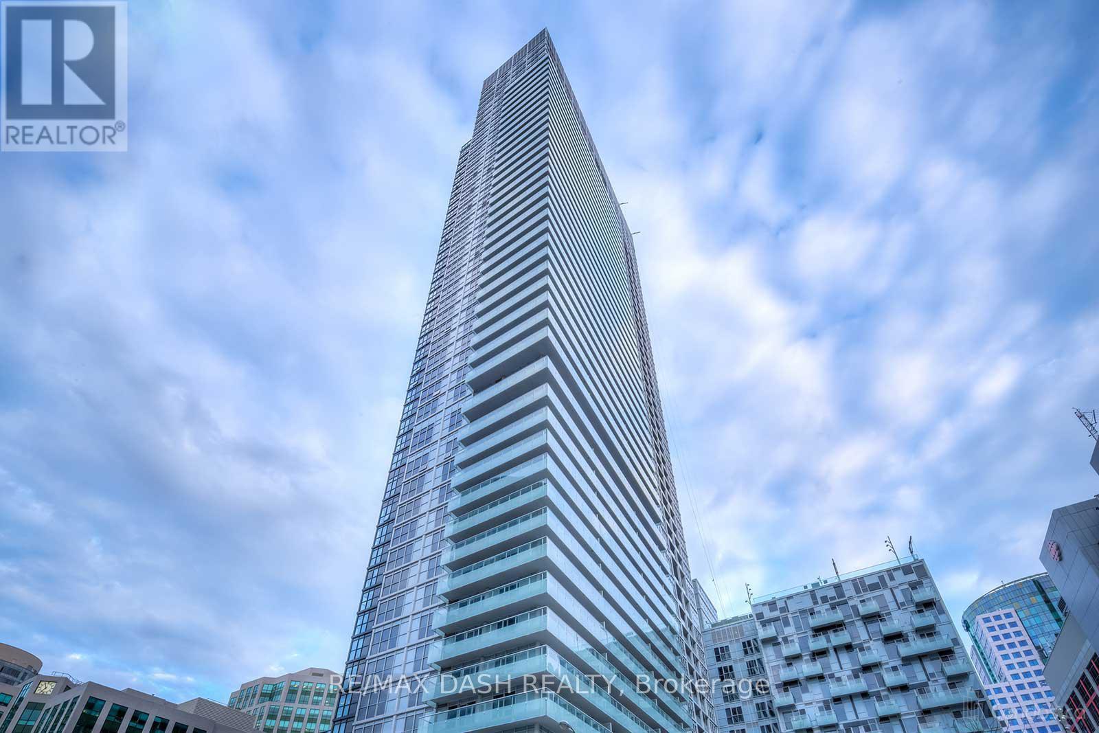702 - 300 FRONT STREET W, Toronto, Ontario