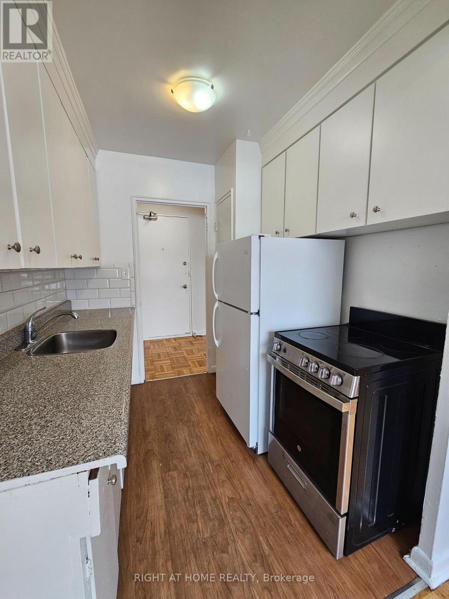 210 - 20 Cosburn Avenue, Toronto, Ontario  M4K 2E7 - Photo 12 - E12737782