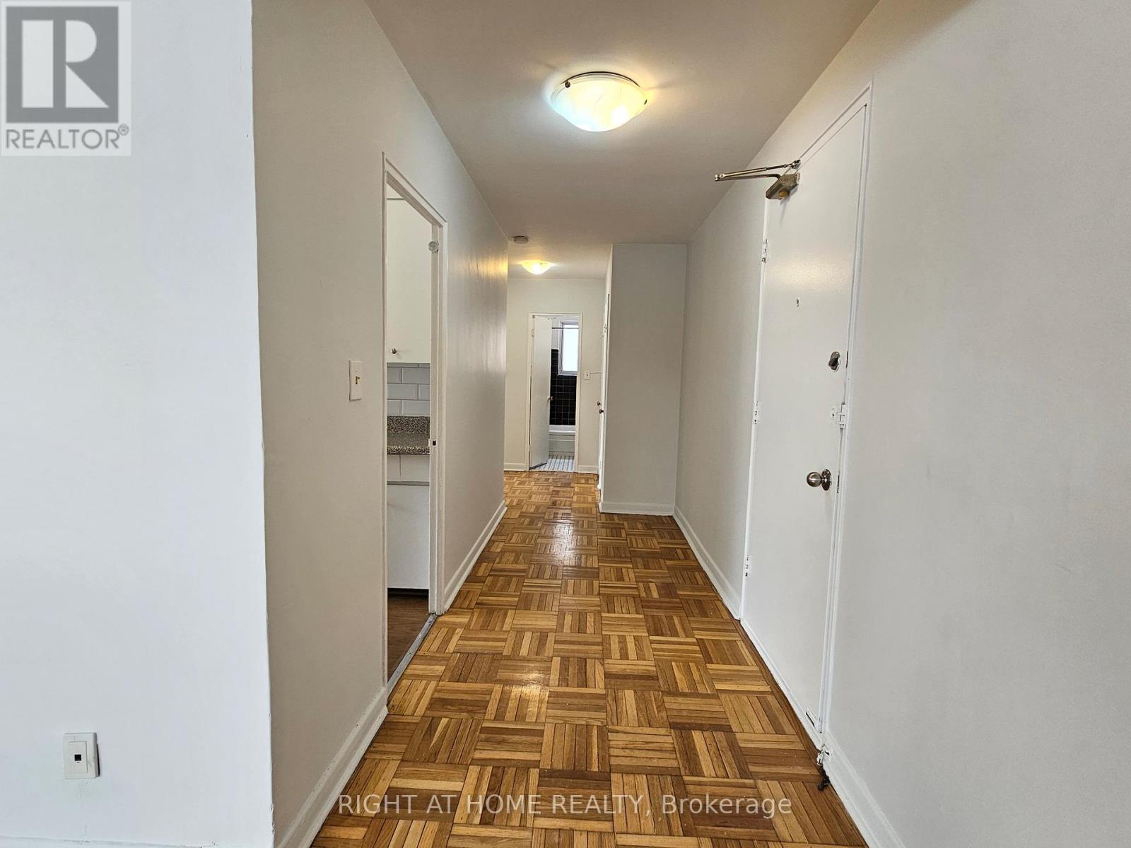 210 - 20 Cosburn Avenue, Toronto, Ontario  M4K 2E7 - Photo 27 - E12737782