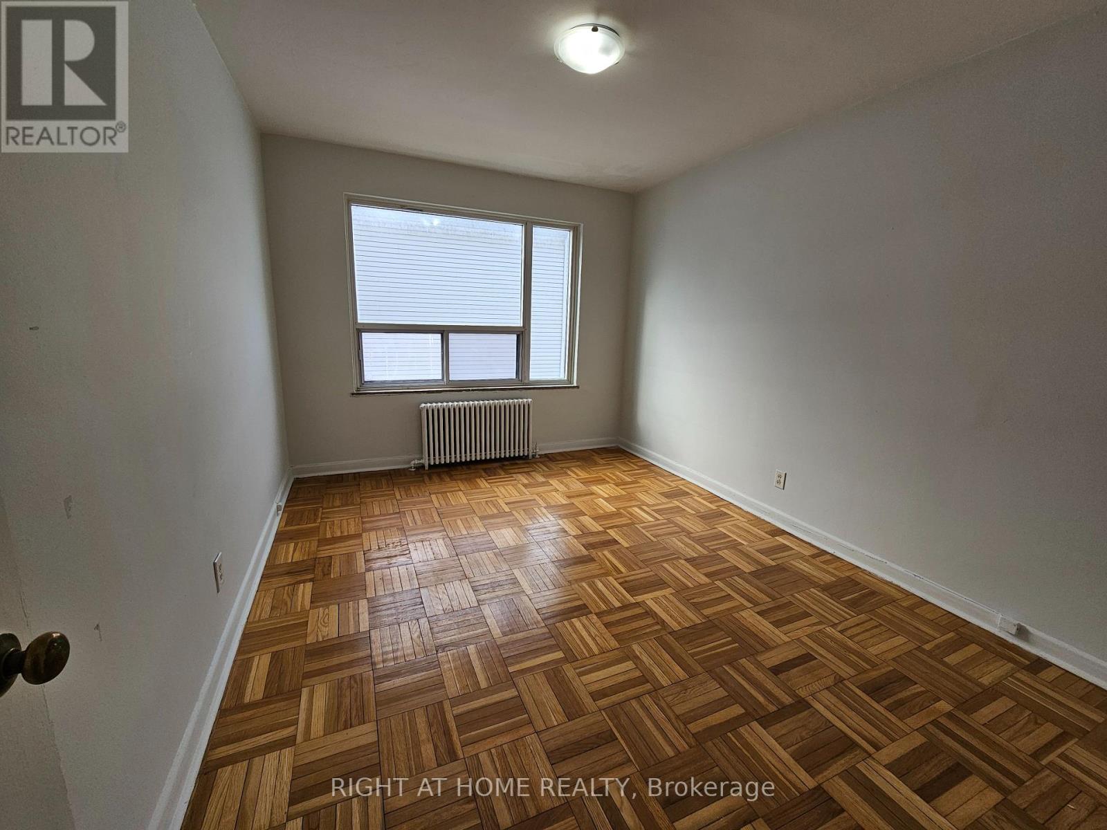 210 - 20 Cosburn Avenue, Toronto, Ontario  M4K 2E7 - Photo 34 - E12737782