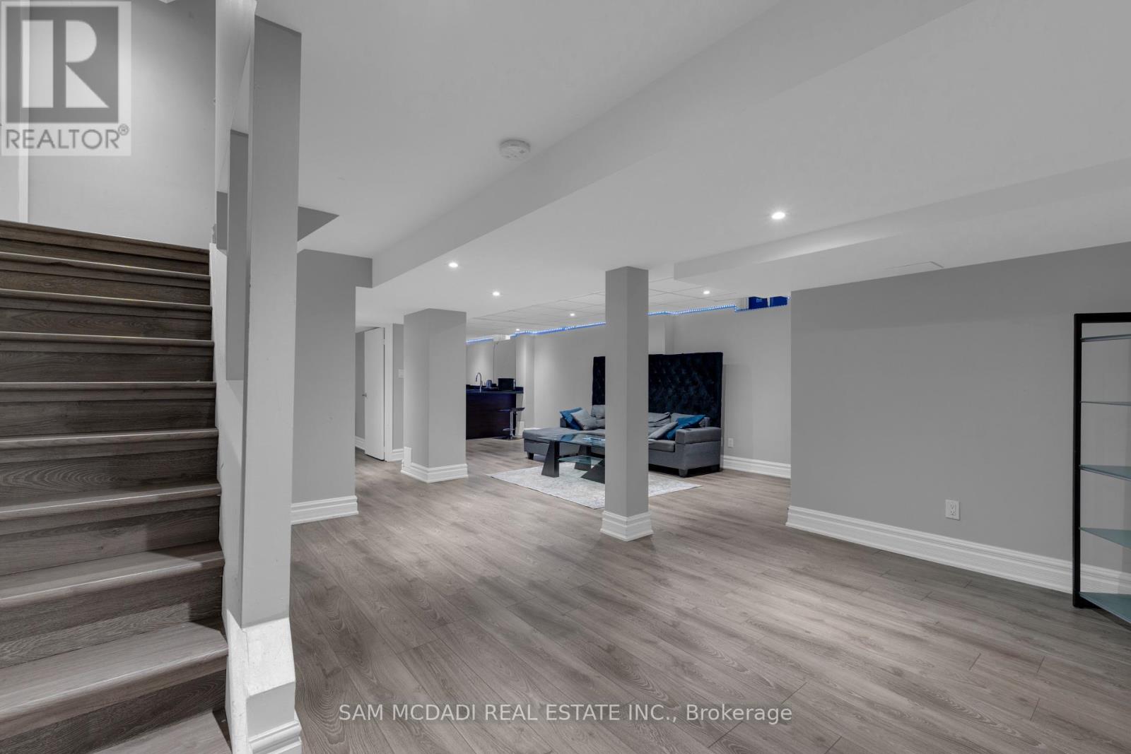 3722 Densbury Drive, Mississauga, Ontario  L5N 6Z1 - Photo 25 - W12737774