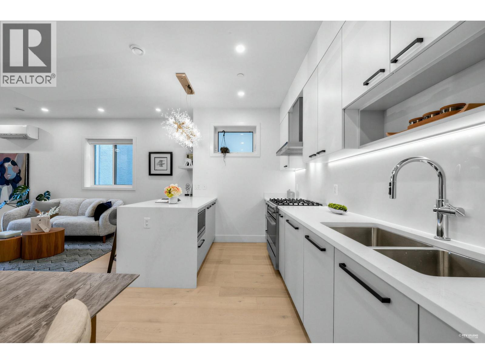 3172 W 26th Avenue, Vancouver, British Columbia V6L 1V8 - Photo 4 - R3083048