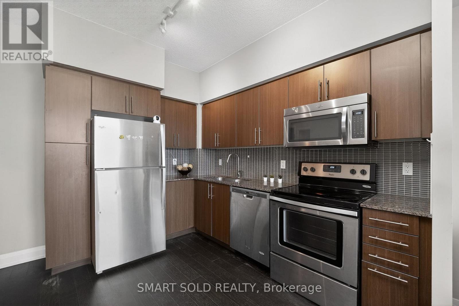 712 - 65 Speers Road, Oakville, Ontario  L6K 0J1 - Photo 13 - W12664946