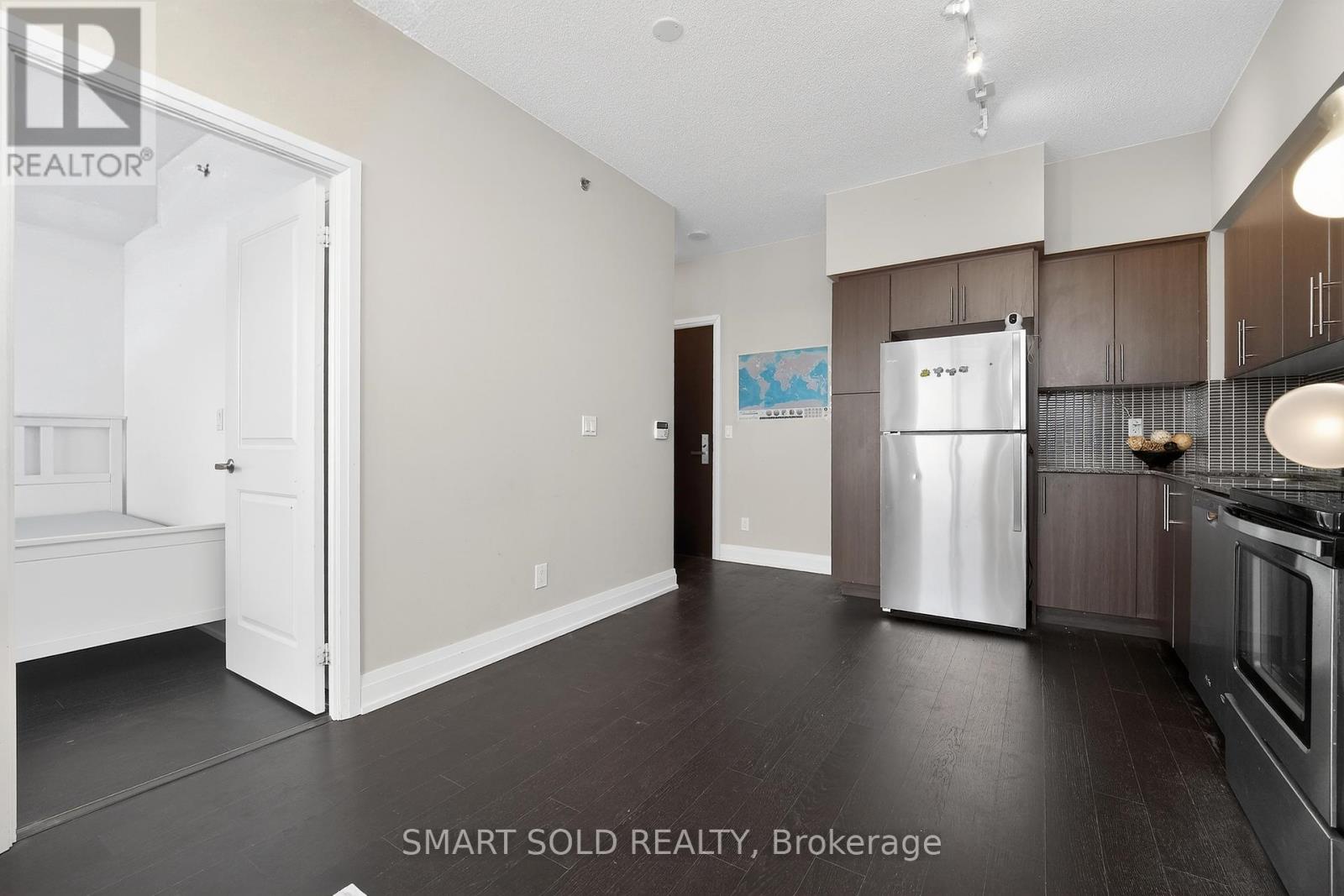 712 - 65 Speers Road, Oakville, Ontario  L6K 0J1 - Photo 15 - W12664946