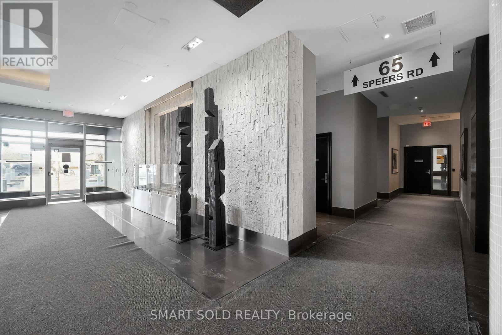 712 - 65 Speers Road, Oakville, Ontario  L6K 0J1 - Photo 5 - W12664946