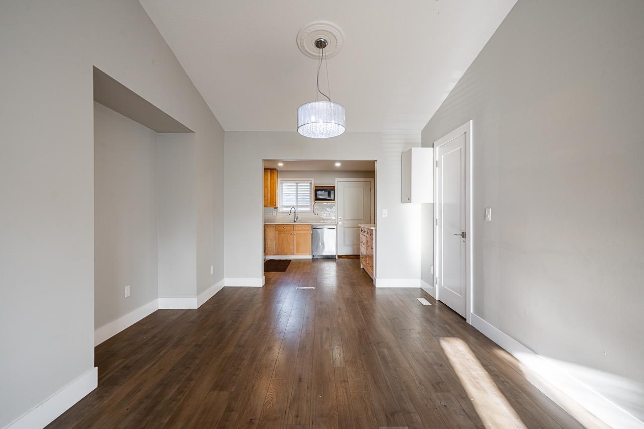 13261 66b Avenue, Surrey, British Columbia  V3W 8P4 - Photo 4 - R3084065