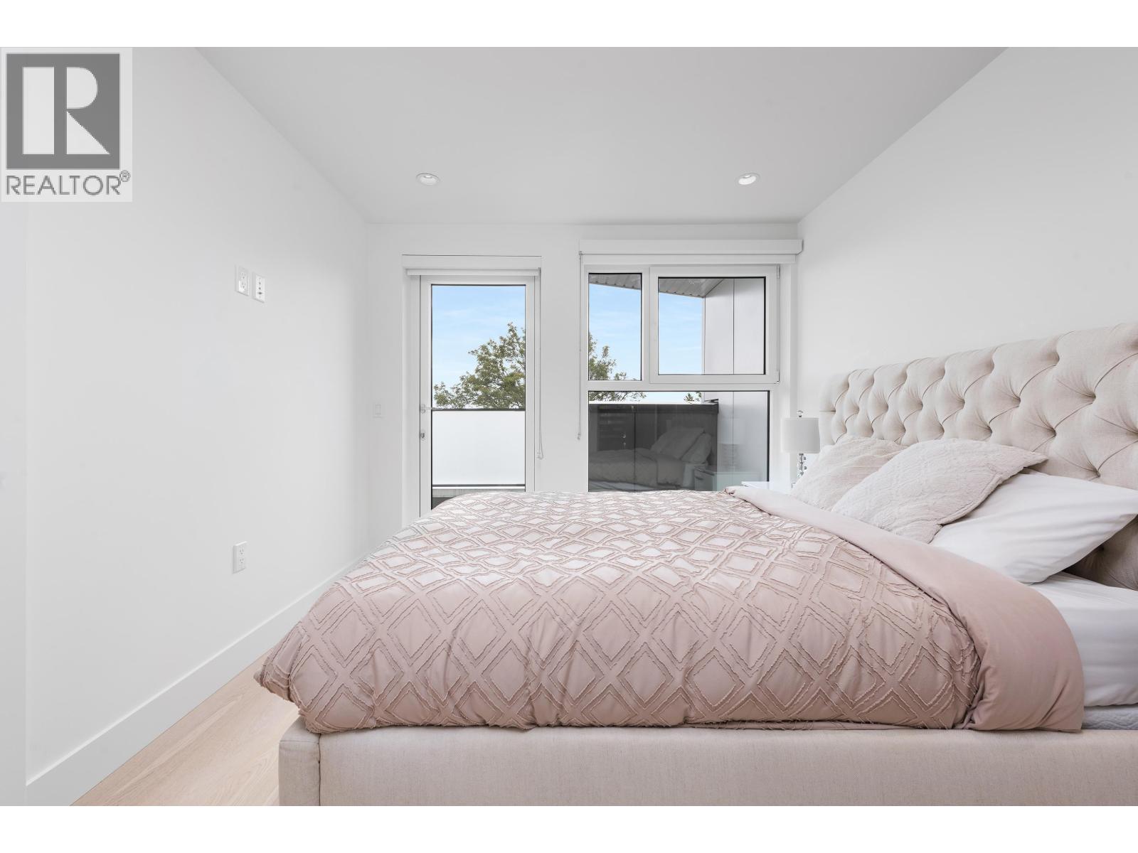 138 W Woodstock Avenue, Vancouver, British Columbia  V5Y 0N1 - Photo 17 - R3083398