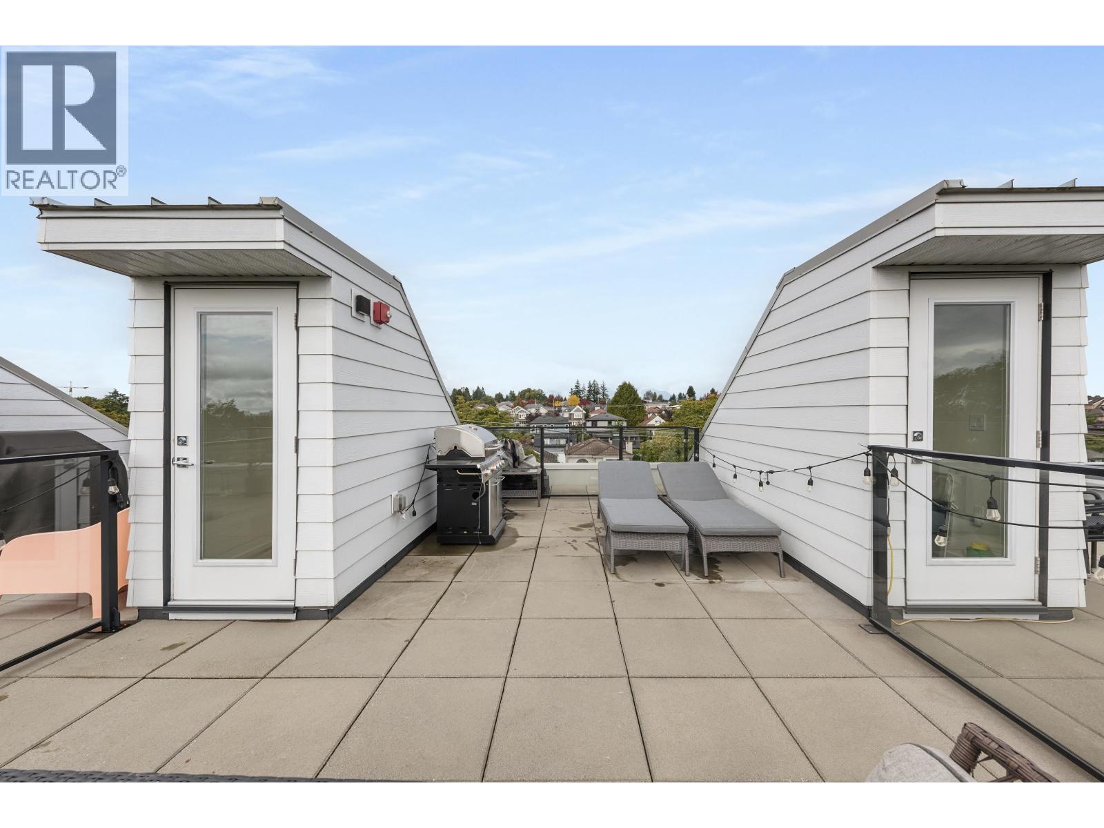 138 W Woodstock Avenue, Vancouver, British Columbia  V5Y 0N1 - Photo 31 - R3083398