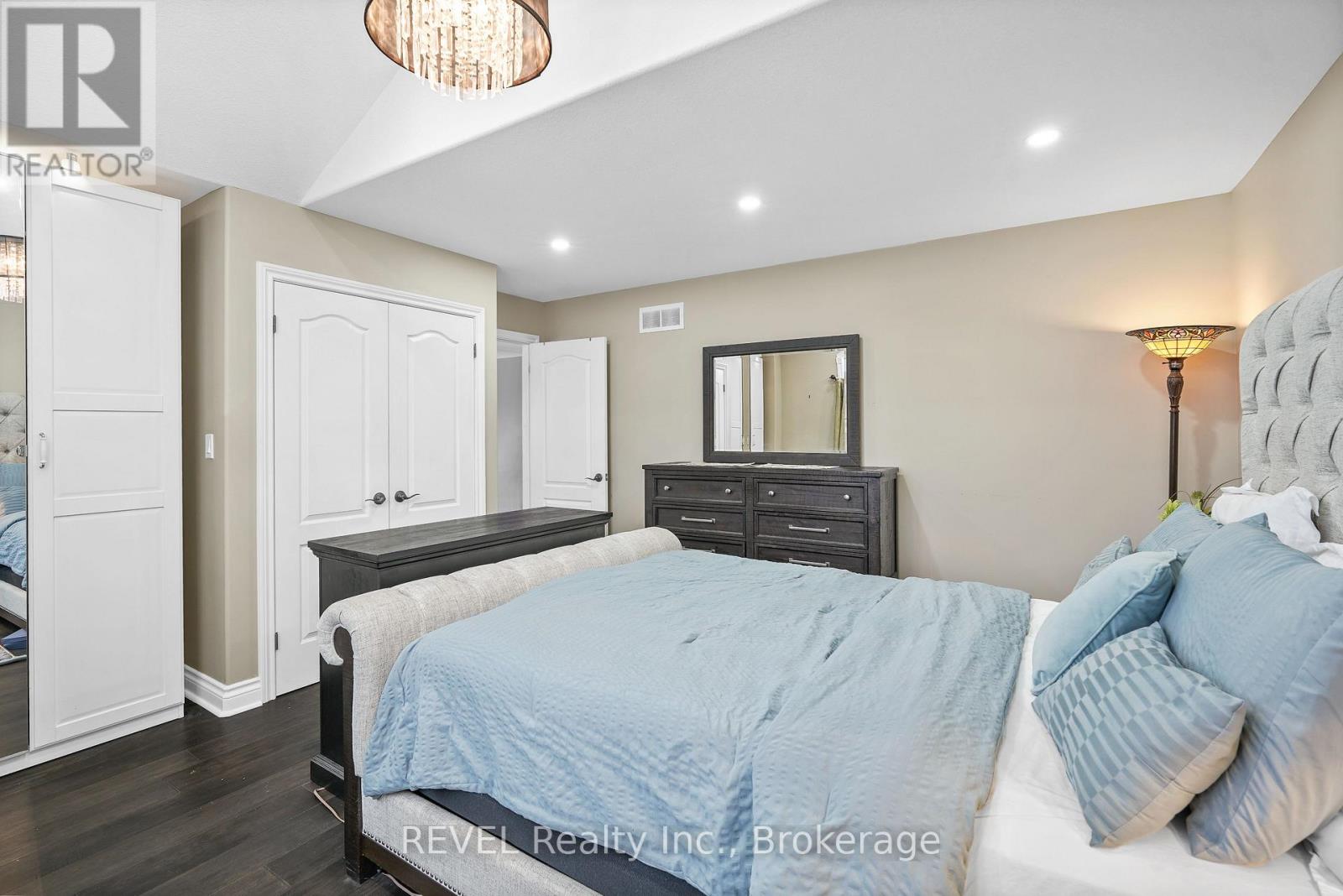 6600 Richard Crescent, Niagara Falls, Ontario  L2H 0A9 - Photo 22 - X12737812