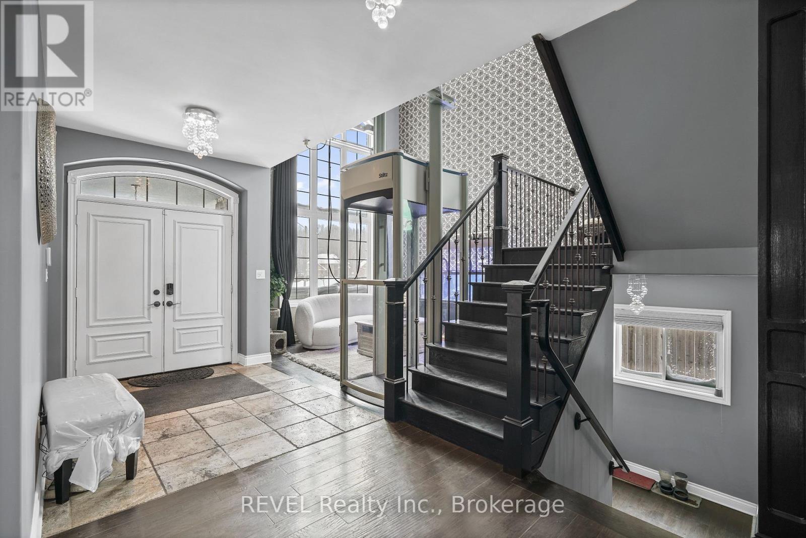 6600 Richard Crescent, Niagara Falls, Ontario  L2H 0A9 - Photo 3 - X12737812