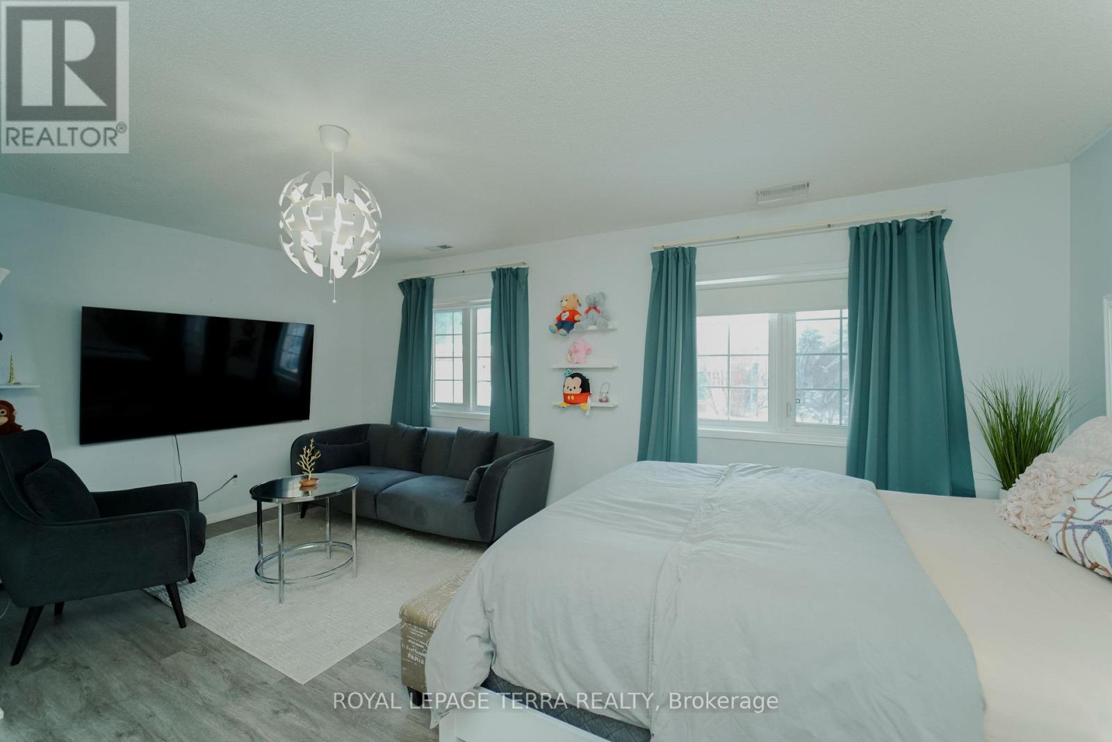 702 - 1400 The Esplanade N, Pickering, Ontario  L1V 6V2 - Photo 14 - E12734662