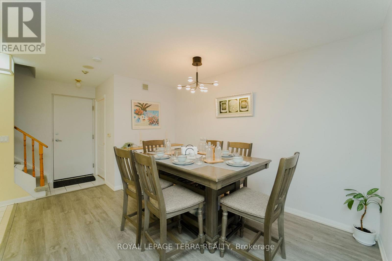 702 - 1400 The Esplanade N, Pickering, Ontario  L1V 6V2 - Photo 7 - E12734662