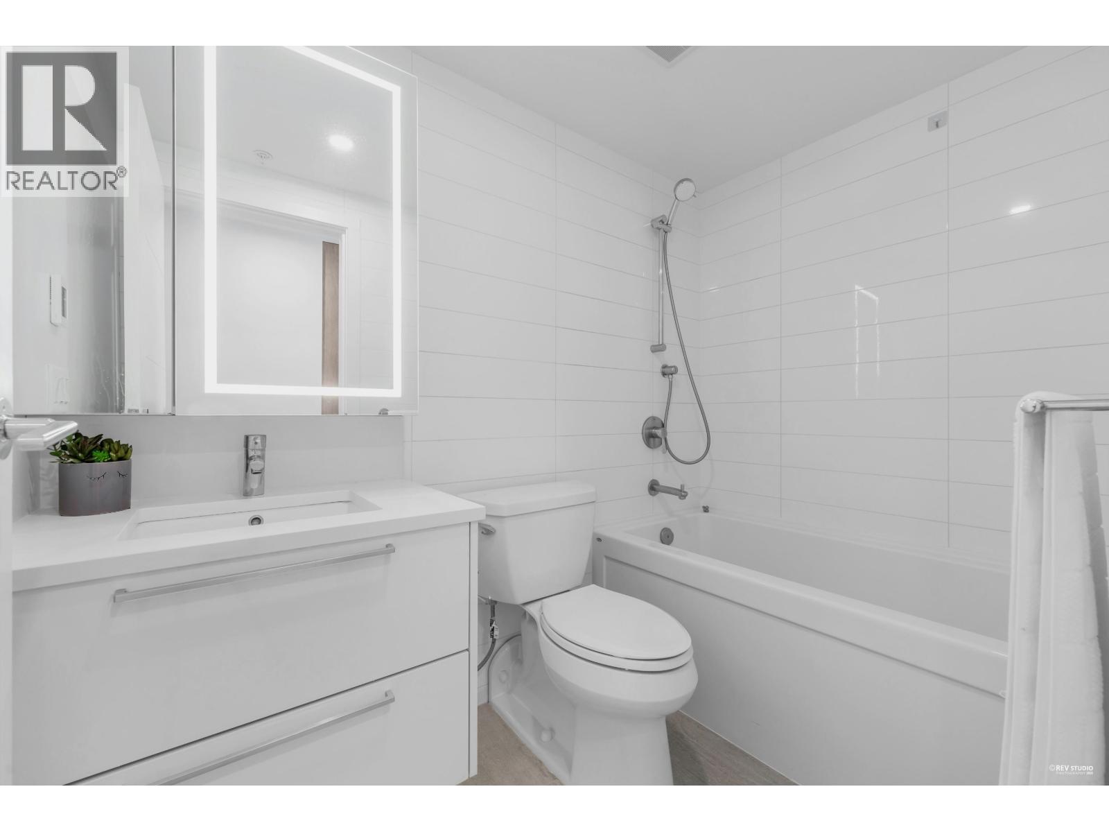 301 6398 Silver Avenue, Burnaby, British Columbia V5H 0K7 - Photo 28 - R3084439