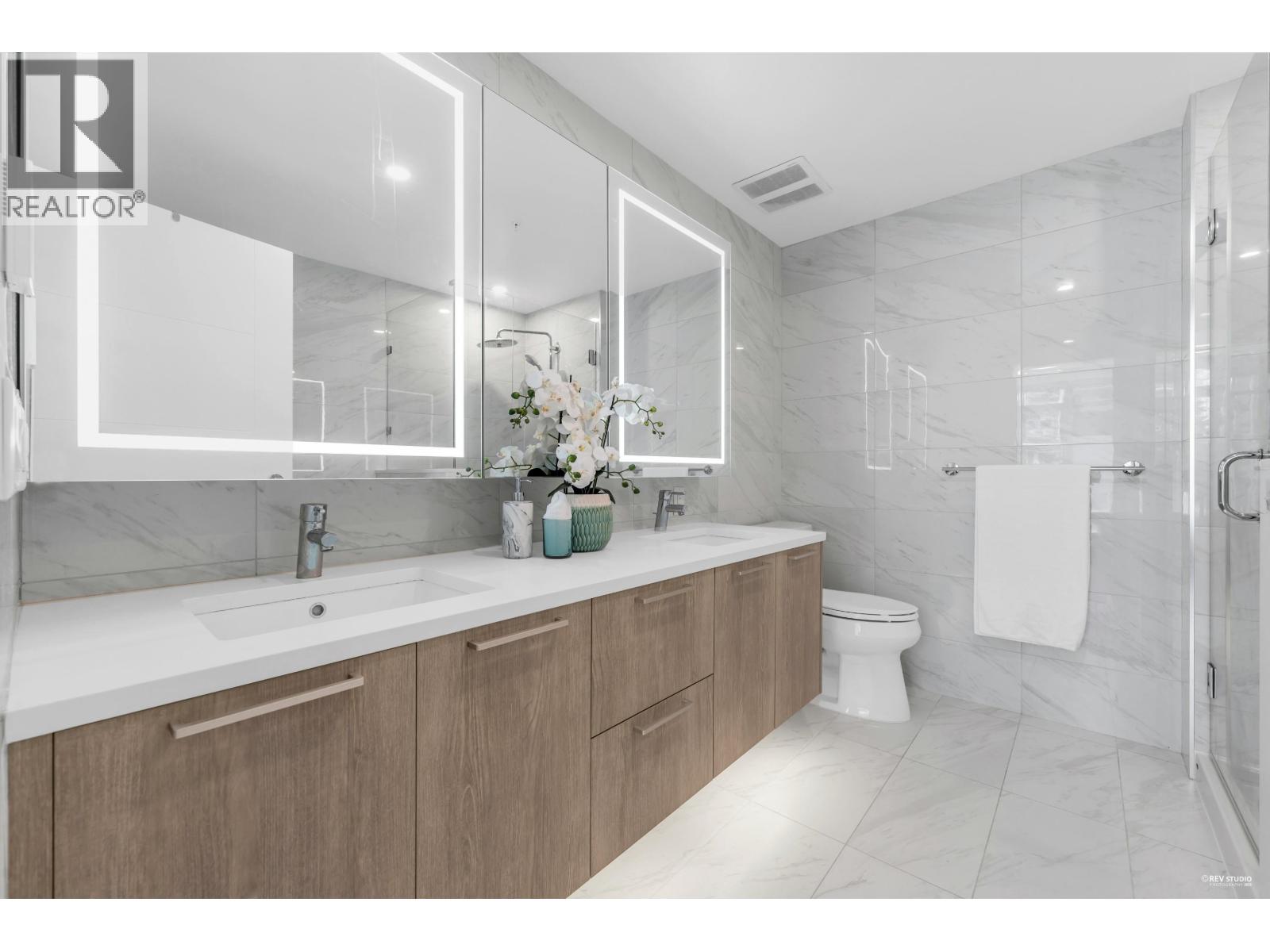 301 6398 Silver Avenue, Burnaby, British Columbia V5H 0K7 - Photo 23 - R3084439