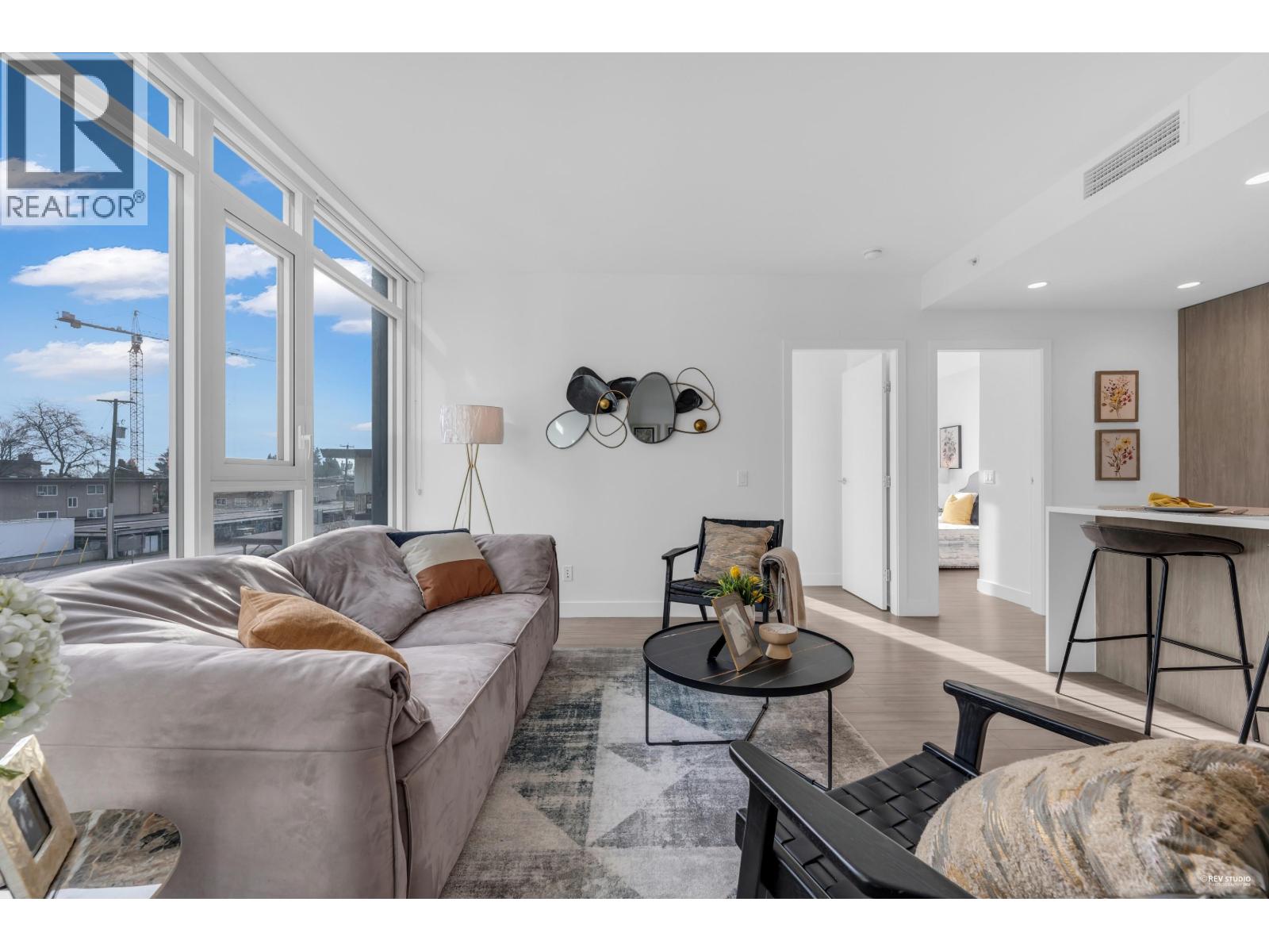 301 6398 Silver Avenue, Burnaby, British Columbia V5H 0K7 - Photo 9 - R3084439