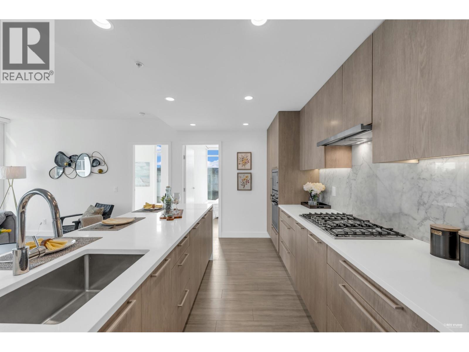 301 6398 Silver Avenue, Burnaby, British Columbia V5H 0K7 - Photo 14 - R3084439