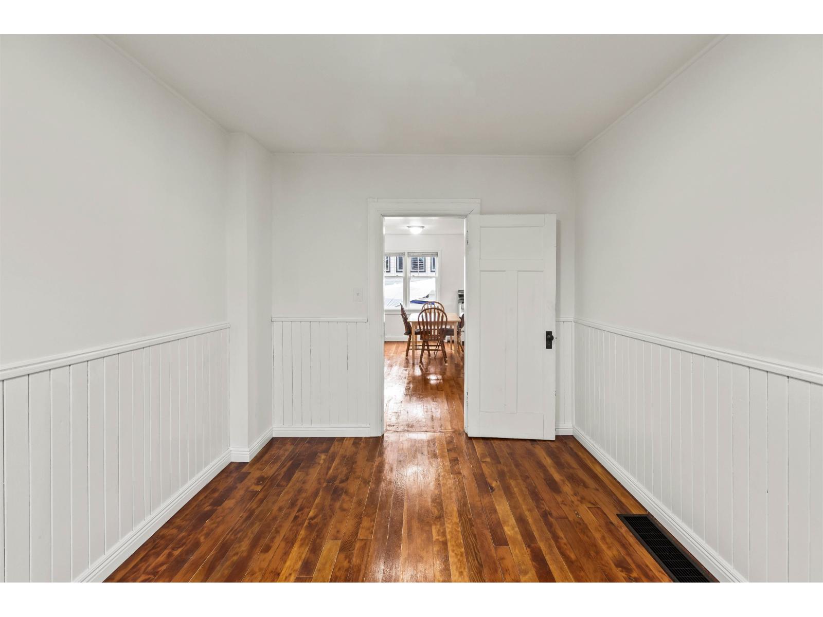 32789 4 Avenue, Mission, British Columbia  V2V 1R5 - Photo 22 - R3083534