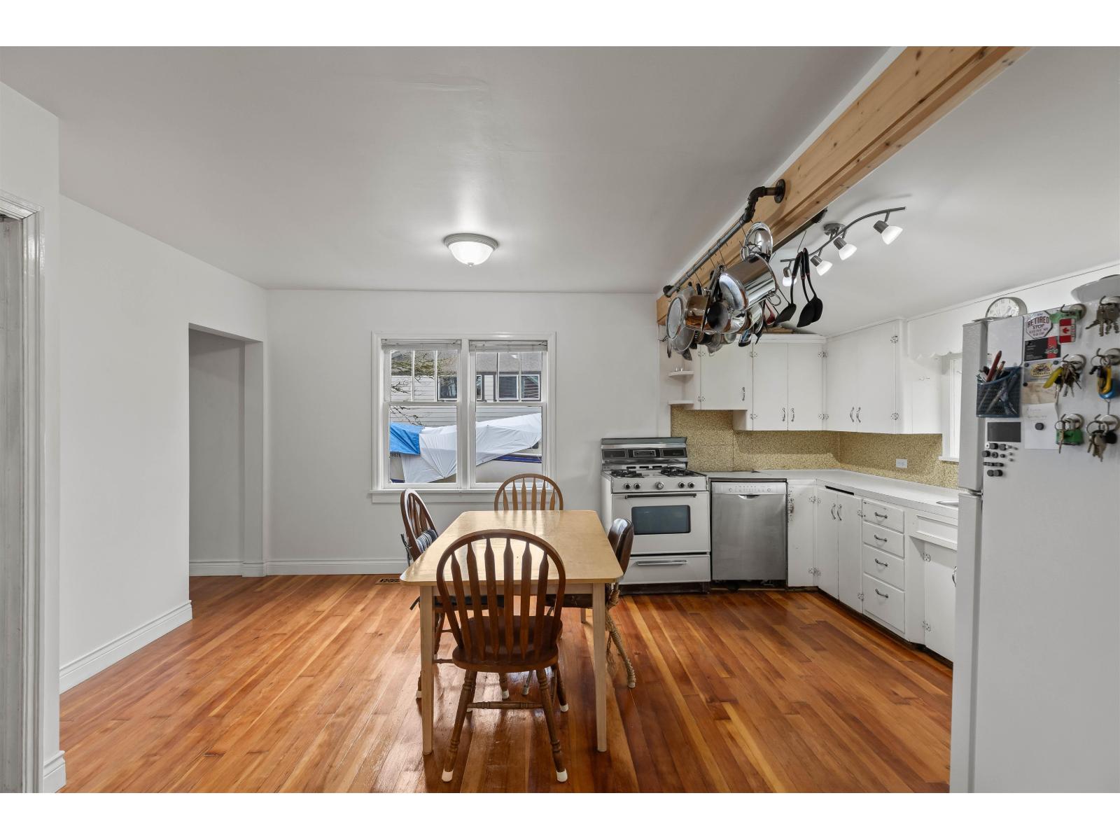 32789 4 Avenue, Mission, British Columbia  V2V 1R5 - Photo 17 - R3083534