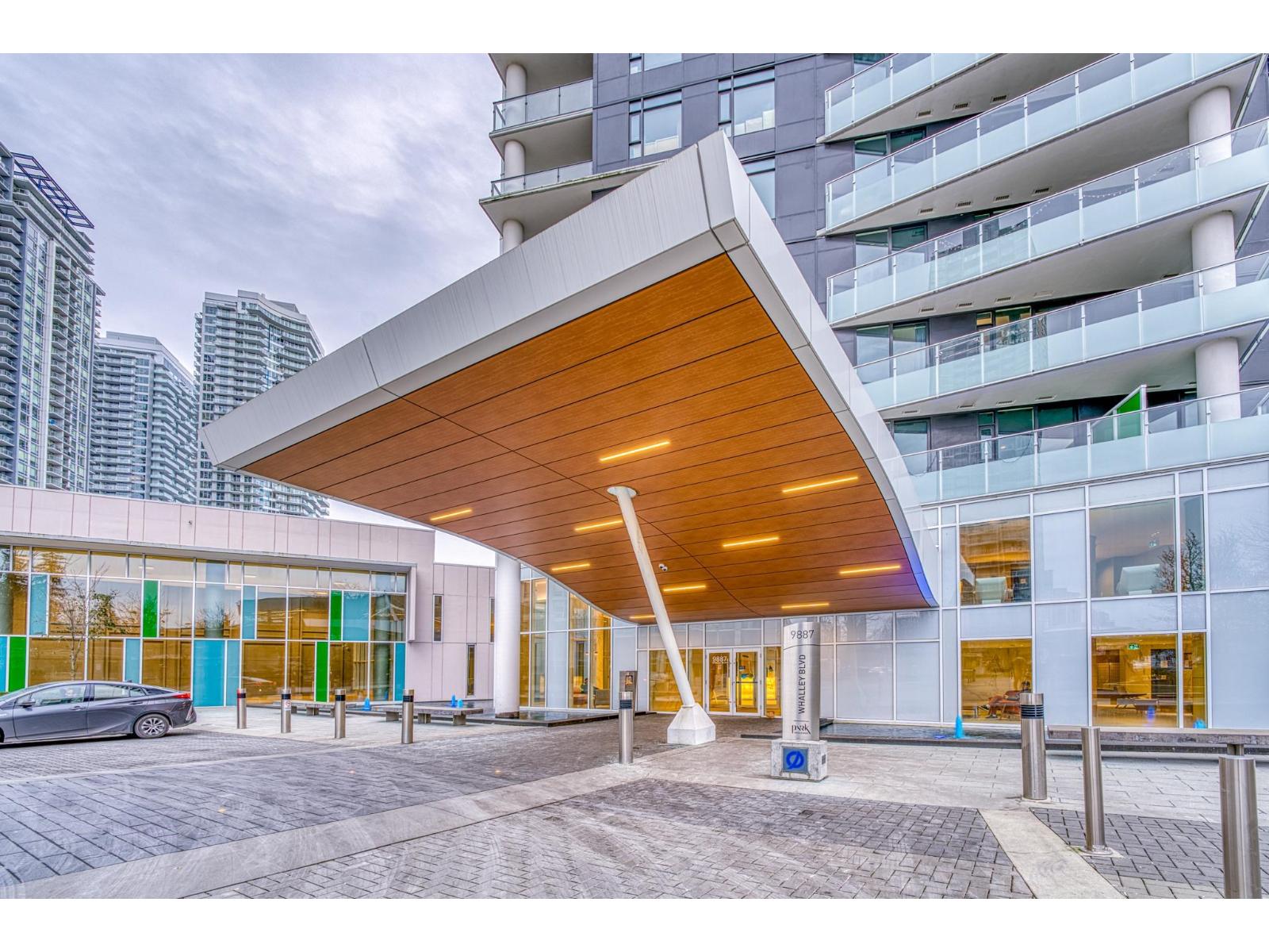 1801 9887 Whalley Boulevard, Surrey, British Columbia  V3T 0P4 - Photo 2 - R3084188