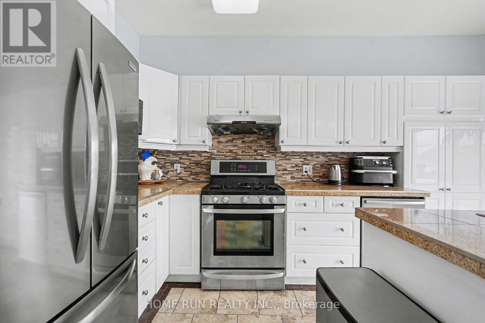 1671 Frenette Street, Ottawa, Ontario  K4A 4L2 - Photo 11 - X12737846