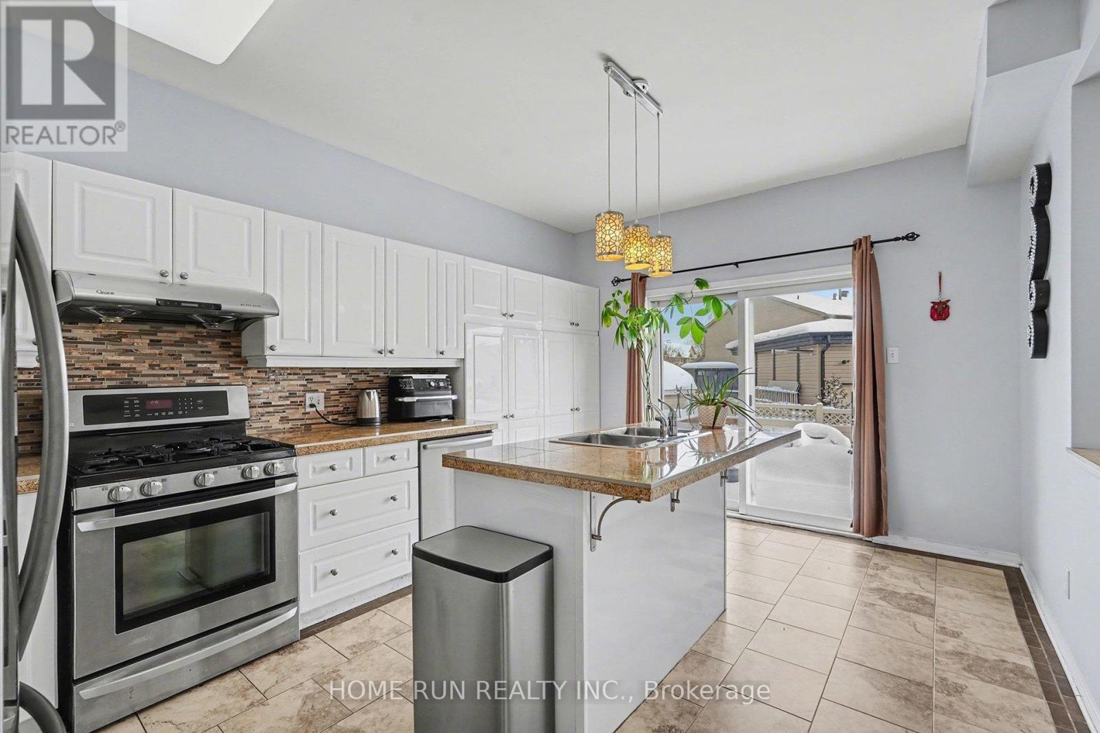 1671 Frenette Street, Ottawa, Ontario  K4A 4L2 - Photo 7 - X12737846