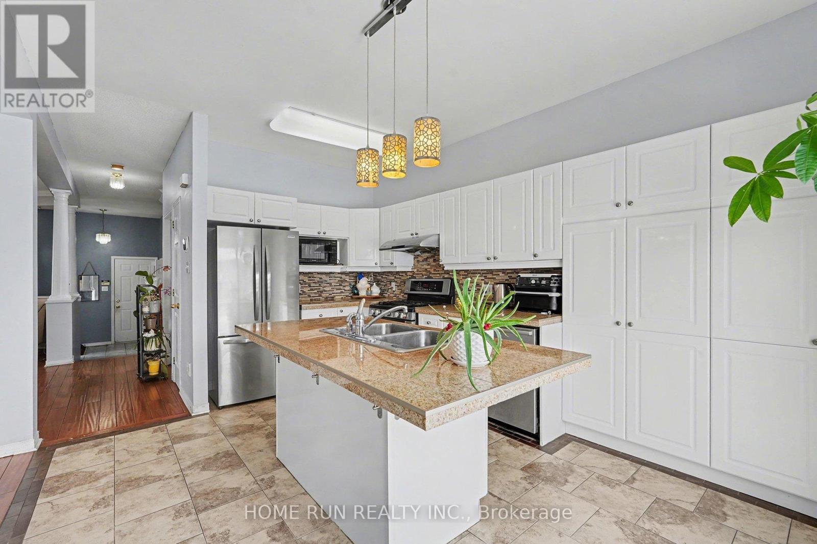 1671 Frenette Street, Ottawa, Ontario  K4A 4L2 - Photo 8 - X12737846