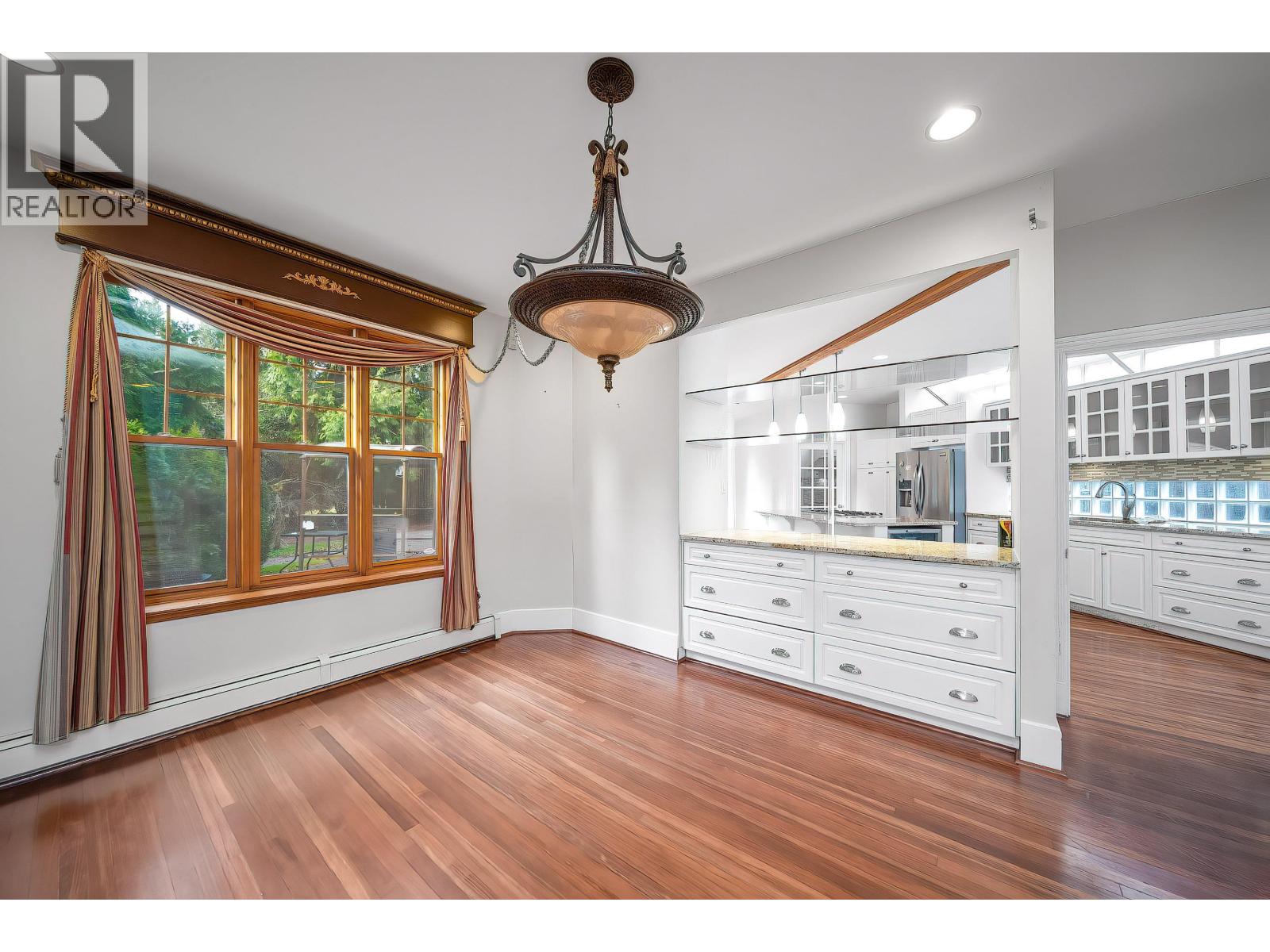 992 3rd Street, West Vancouver, British Columbia  V7T 2J3 - Photo 12 - R3081136